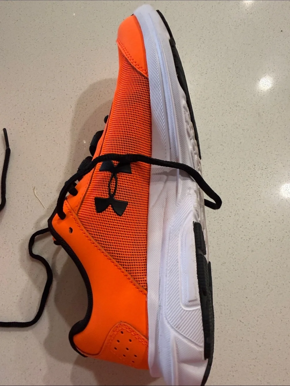 Under Armour  Orange and Black Low-Top Sneakers Size 7Y (euro 40) Men’s 7